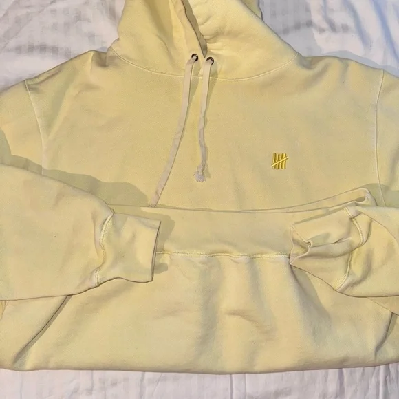 Undefeated Icon Hoodie and Sweatpants Set - light yellow color, size XXL - Picture 5 of 15